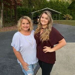 Meet your Posher, Stacy